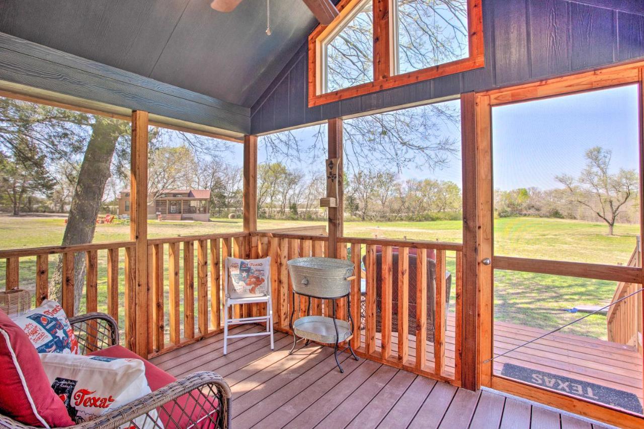 Cozy Mckinney Tiny Home With Porch And Fire Pit! エクステリア 写真